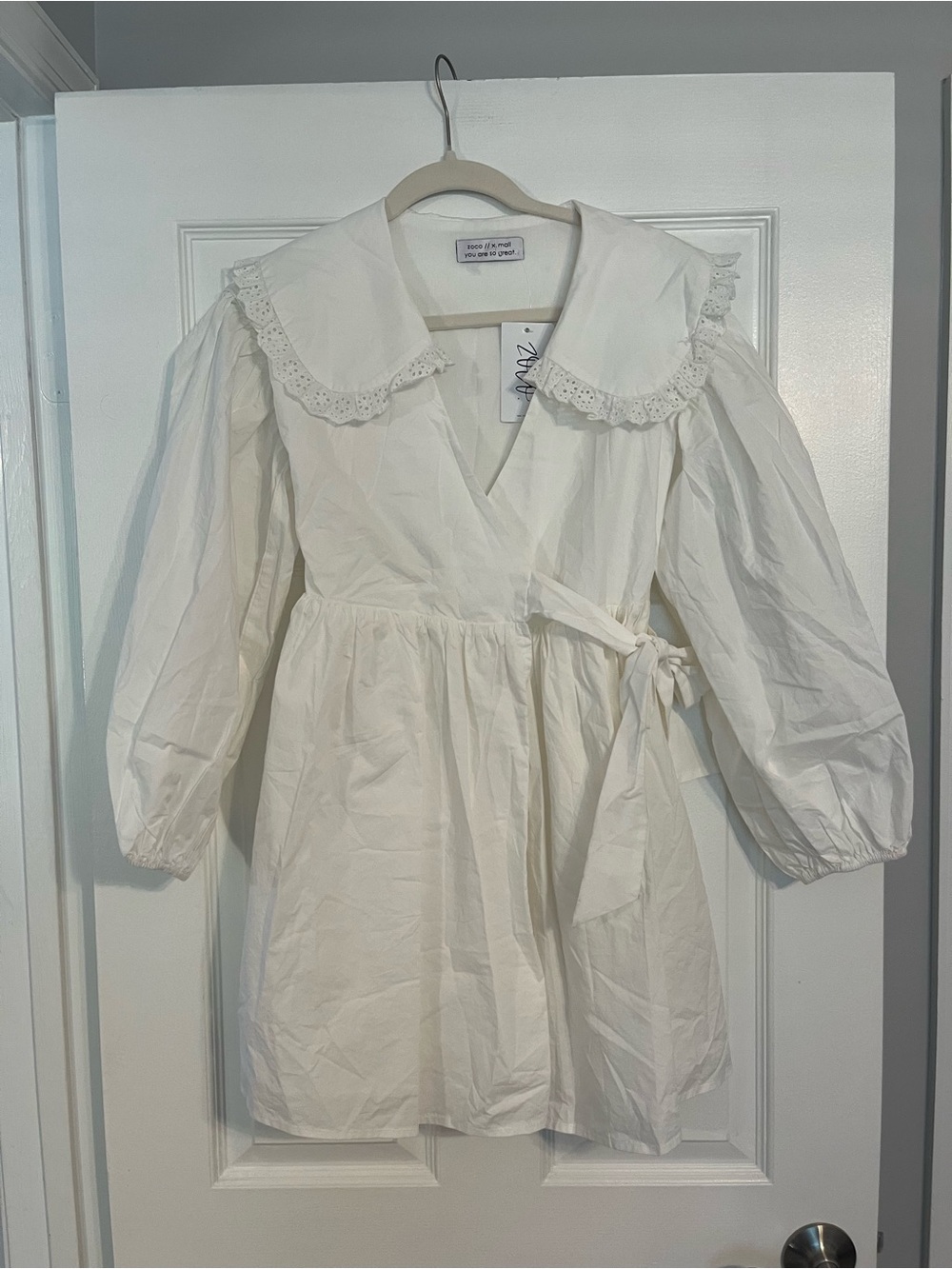 NWT Zoco Women's White Wrap Mini Dress with Lace Collar